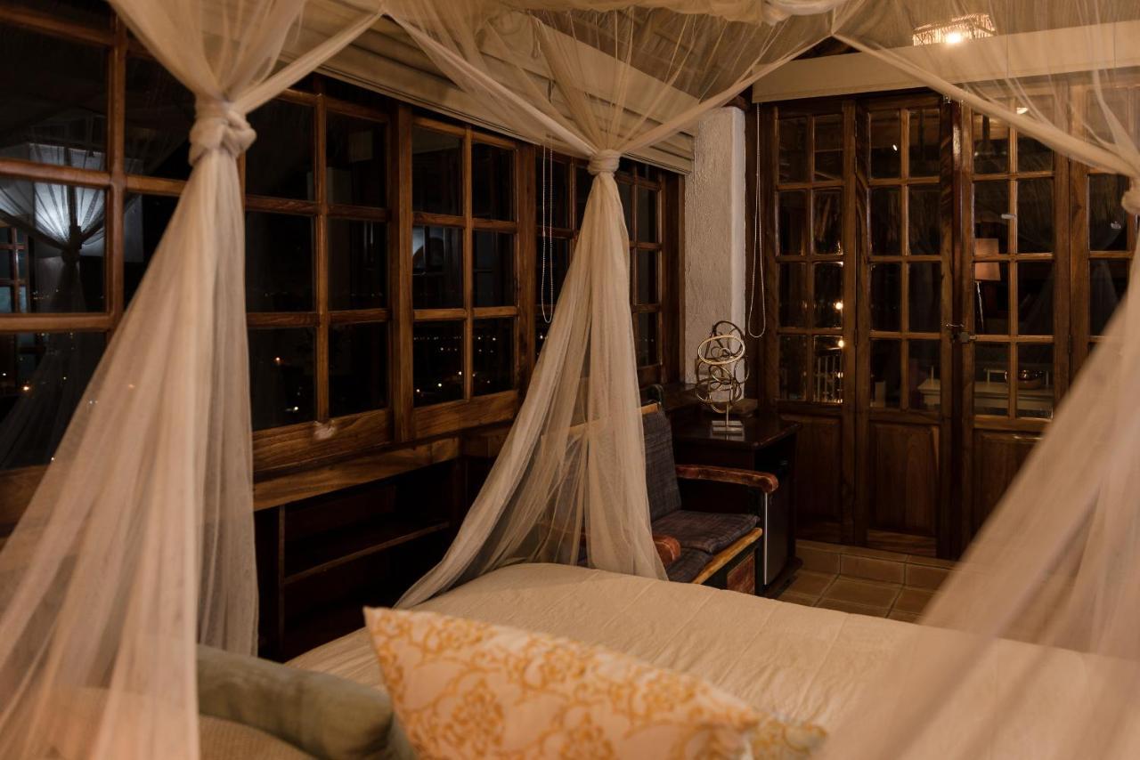 Villa Bella Bed & Breakfast Inn La Cruz de Huanacaxtle 外观 照片
